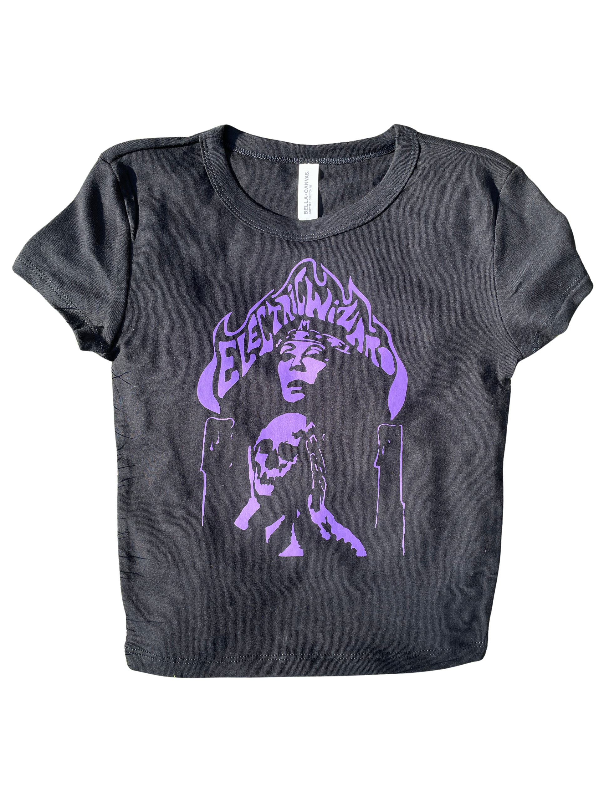 The image is a gray t-shirt with a graphic design featuring a skull and flames.