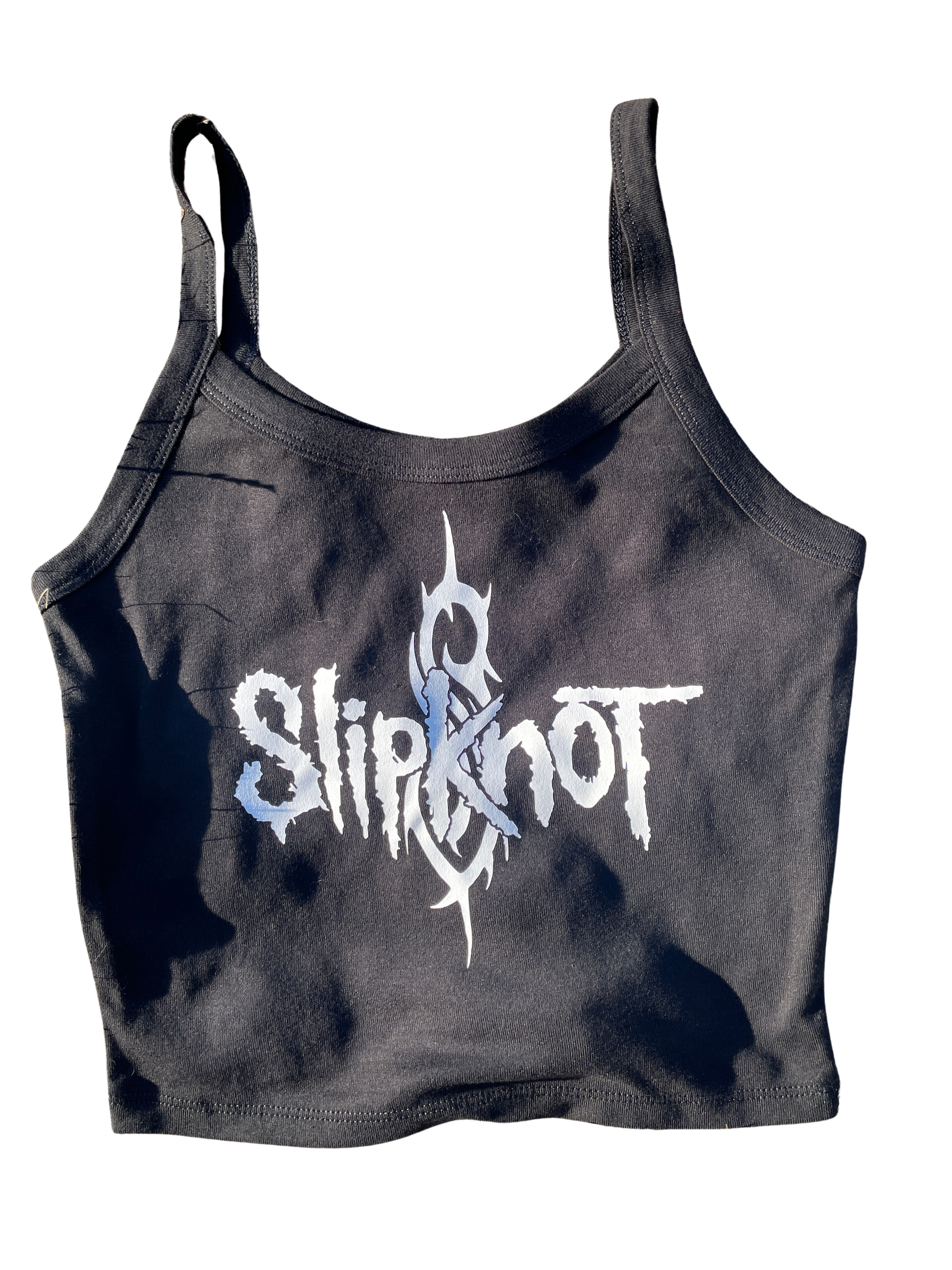 A grey crop top with the word "Slipknot" printed on it.
